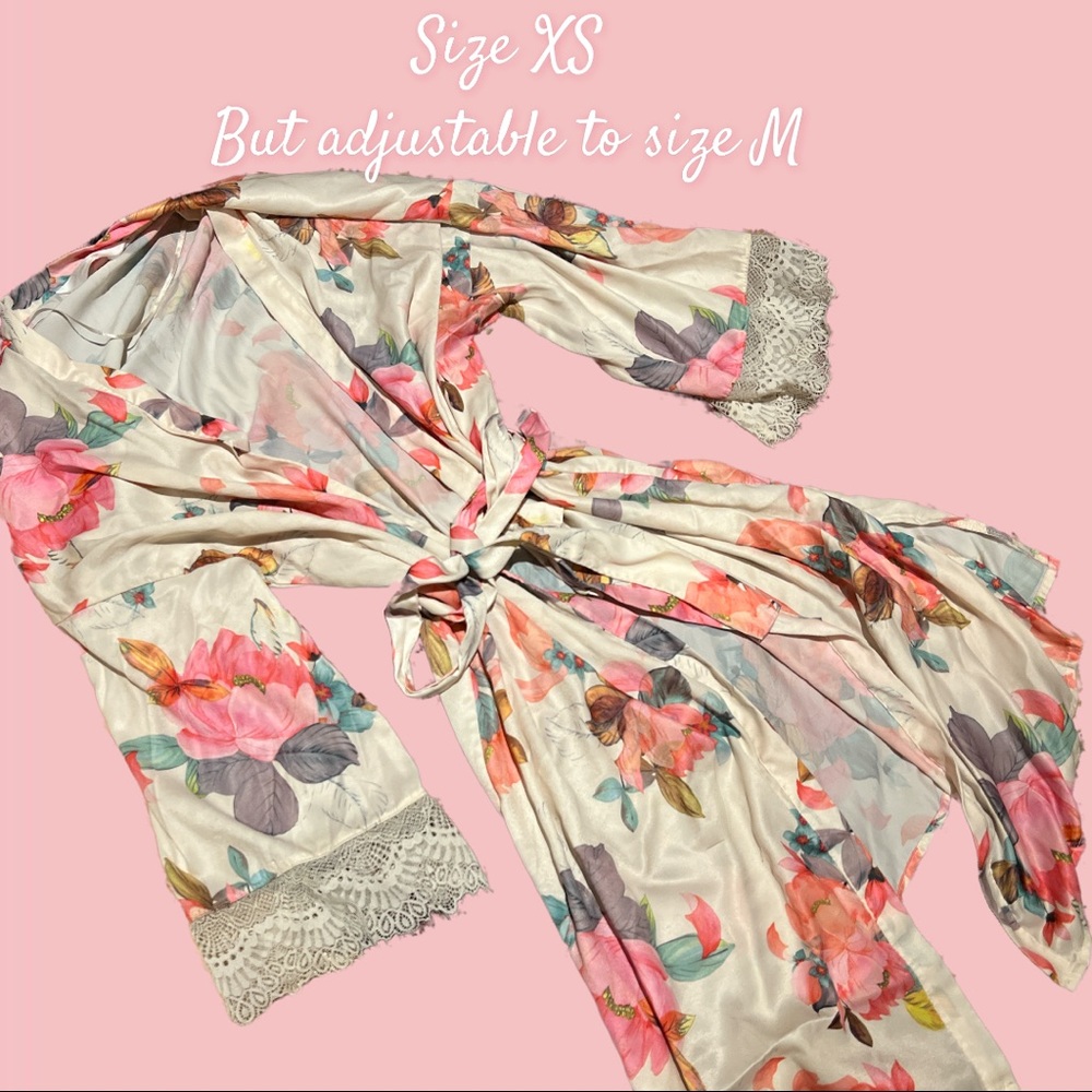 ❤️floral bath robe. Spring time 🌸